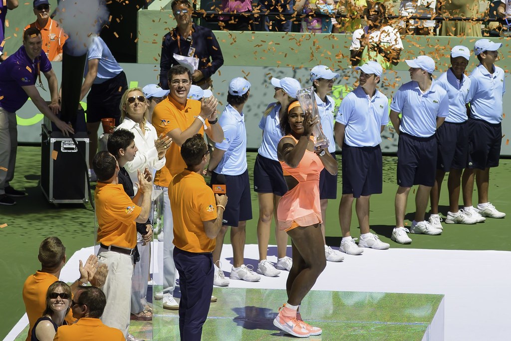 Serena Williams defeated Carla Suarez Navarro 6-2, 6-0 wins Miami Open! | 150404-4084-jikatu